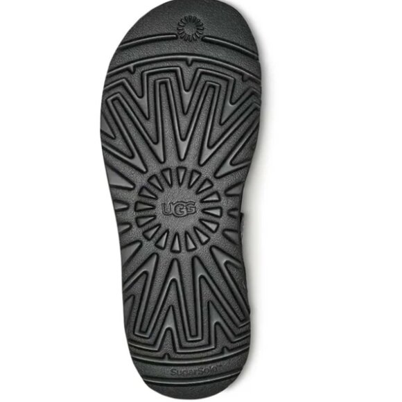 UGG® - Men's Goldencoast Clog Sandals - Picture 4 of 4